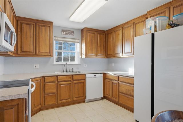 55 Meadow Lane, Choctaw, OK 73020