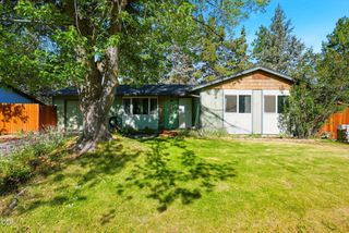 823 SE Polaris Court, Bend, OR 97702