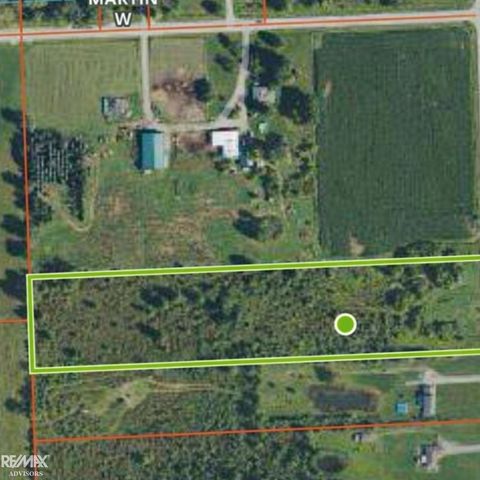5082 Palms Road, Casco, MI 48064
