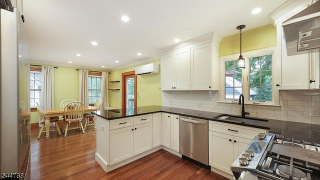 12 Craig Pl, Cranford Twp., NJ 07016