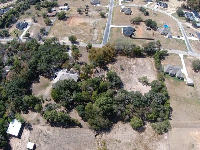 351 Sandlin Lane, Springtown, TX 76082