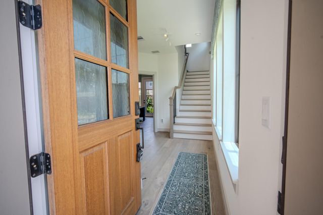 1720 Sedola Lane, Houston, TX 77055