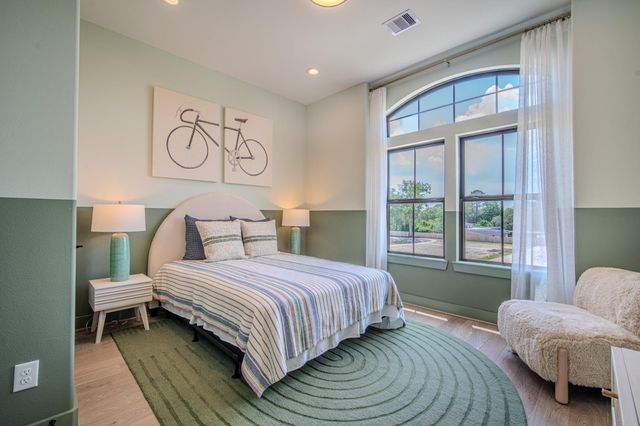 1720 Sedola Lane, Houston, TX 77055