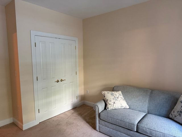 248 Albion Street 312, Wakefield, MA 01880