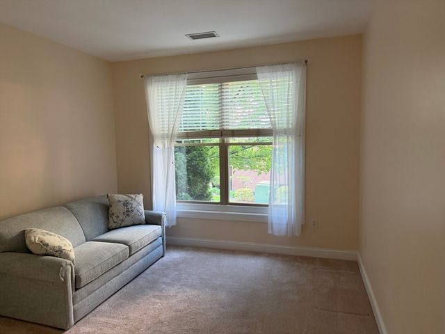 248 Albion Street 312, Wakefield, MA 01880