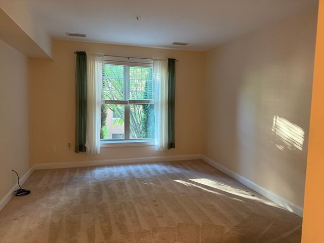 248 Albion Street 312, Wakefield, MA 01880