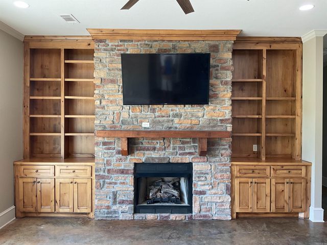 175 Vernon Harvey Rd, Beebe, AR 72143