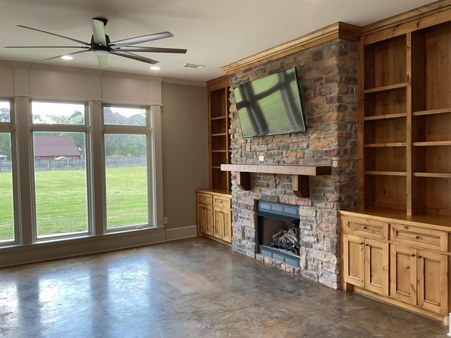 175 Vernon Harvey Rd, Beebe, AR 72143