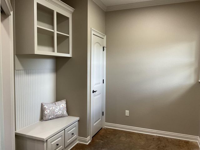 175 Vernon Harvey Rd, Beebe, AR 72143