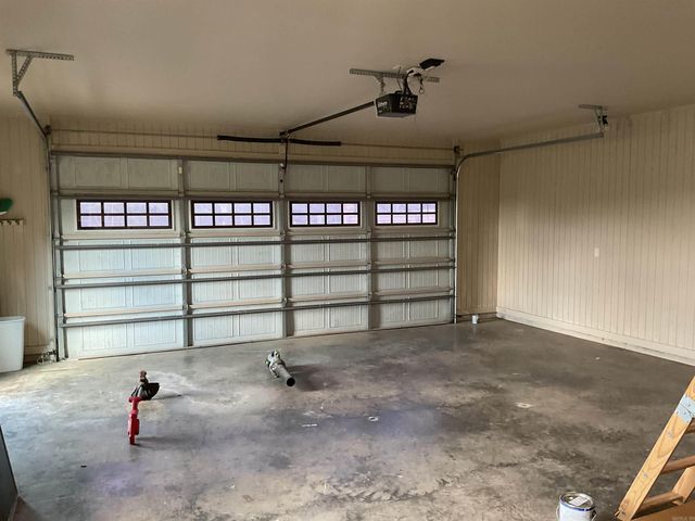 175 Vernon Harvey Rd, Beebe, AR 72143