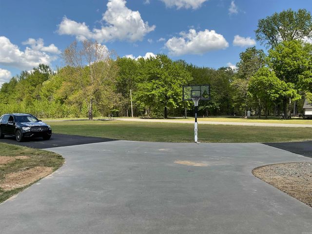 175 Vernon Harvey Rd, Beebe, AR 72143