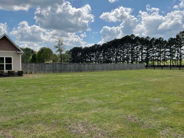 175 Vernon Harvey Rd, Beebe, AR 72143