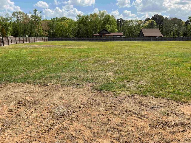 175 Vernon Harvey Rd, Beebe, AR 72143