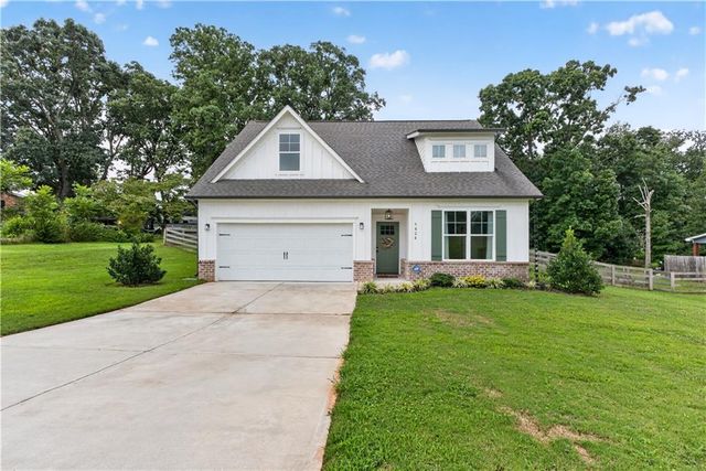 1924 Lou Gurley Road, Bowersville, GA 30516