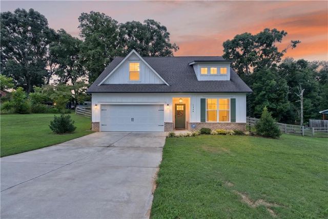 1924 Lou Gurley Road, Bowersville, GA 30516