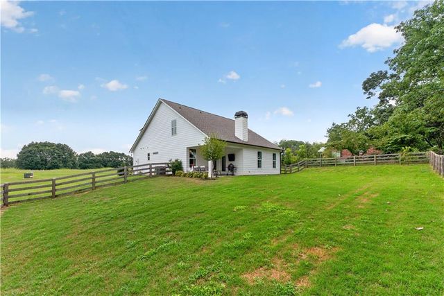 1924 Lou Gurley Road, Bowersville, GA 30516