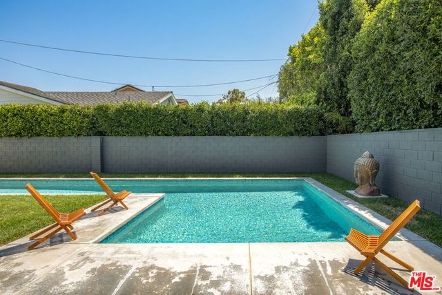 4947 Varna Avenue, Sherman Oaks, CA 91423