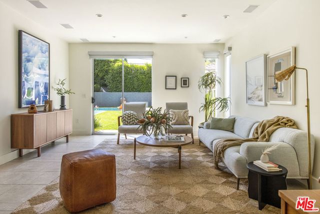 4947 Varna Avenue, Sherman Oaks, CA 91423