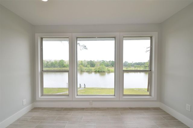 621 Brook Hollow Drive, Conroe, TX 77385