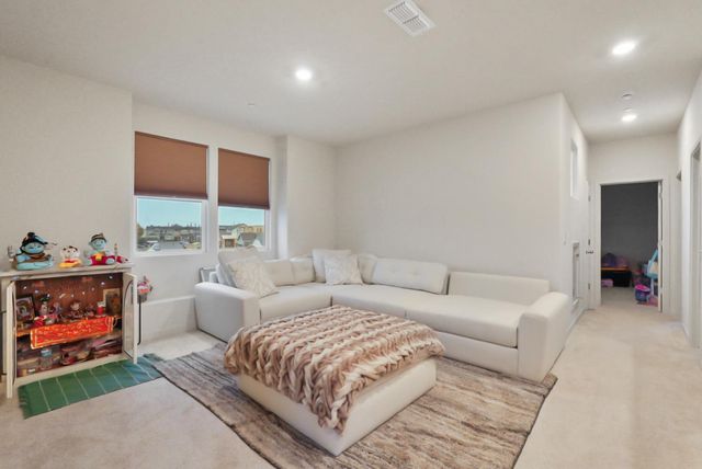 5506 Julia Ave, Keyes, CA 95328