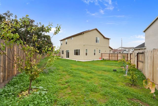 5506 Julia Ave, Keyes, CA 95328