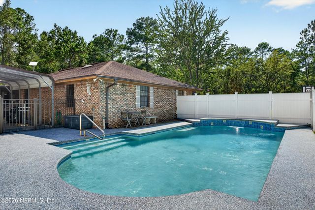 2435 RANGE LINE Road, Middleburg, FL 32068