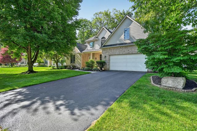 8855 Walnut Trail, Sylvania, OH 43560