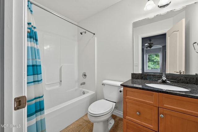 8855 Walnut Trail, Sylvania, OH 43560