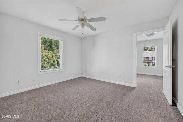 8855 Walnut Trail, Sylvania, OH 43560