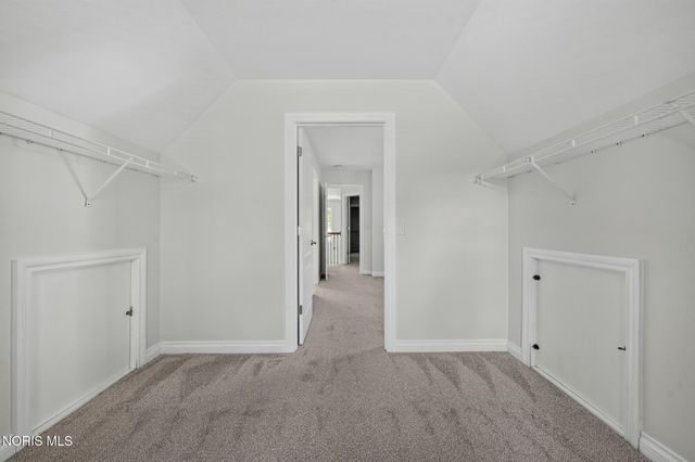 8855 Walnut Trail, Sylvania, OH 43560