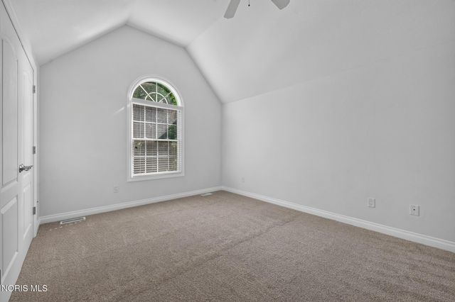 8855 Walnut Trail, Sylvania, OH 43560