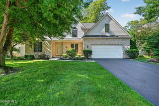 8855 Walnut Trail, Sylvania, OH 43560