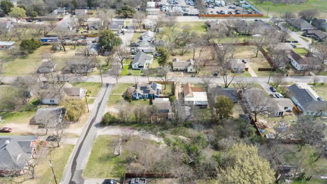124 E 6th Street, Lancaster, TX 75146