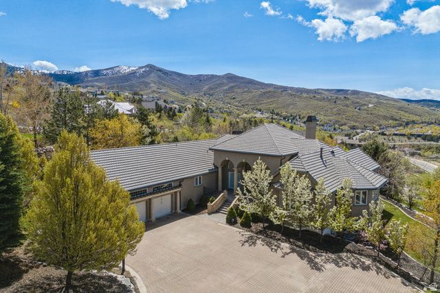 1714 RIDGE POINT DR, Bountiful, UT 84010
