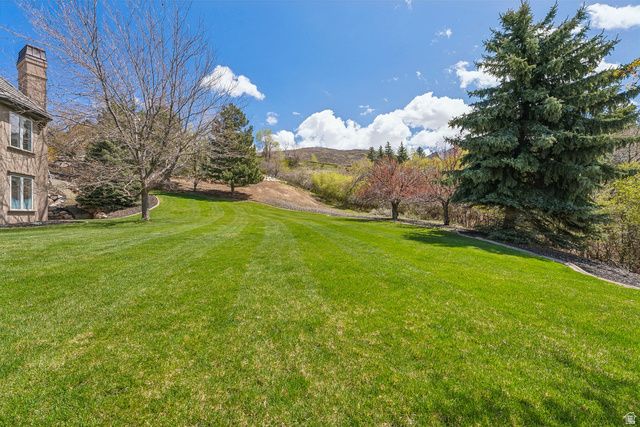 1714 RIDGE POINT DR, Bountiful, UT 84010