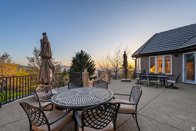1714 RIDGE POINT DR, Bountiful, UT 84010