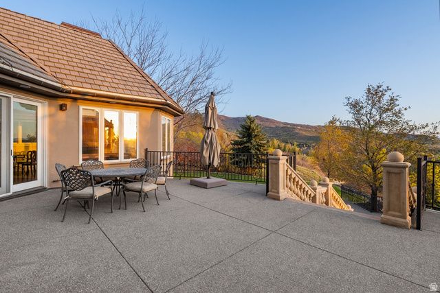 1714 RIDGE POINT DR, Bountiful, UT 84010