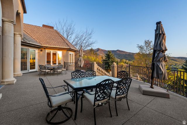 1714 RIDGE POINT DR, Bountiful, UT 84010