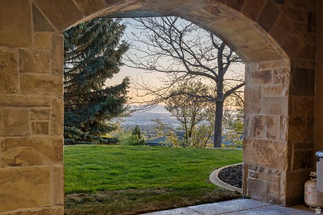 1714 RIDGE POINT DR, Bountiful, UT 84010
