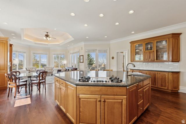 1714 RIDGE POINT DR, Bountiful, UT 84010