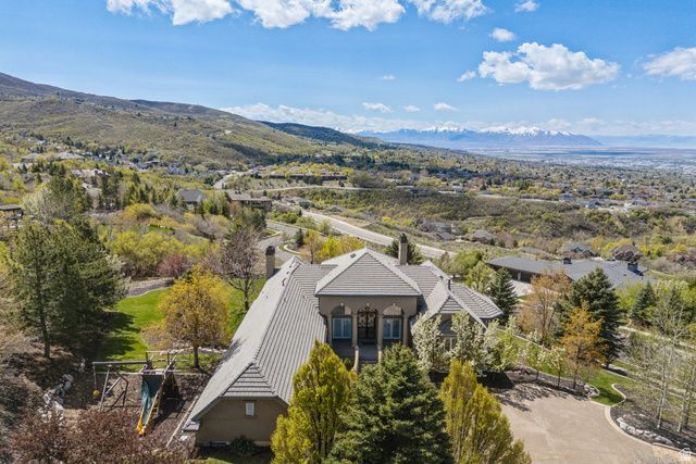 1714 RIDGE POINT DR, Bountiful, UT 84010