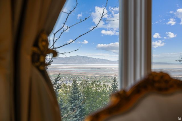 1714 RIDGE POINT DR, Bountiful, UT 84010