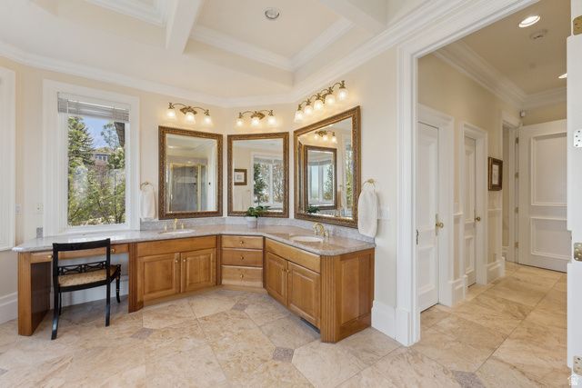 1714 RIDGE POINT DR, Bountiful, UT 84010
