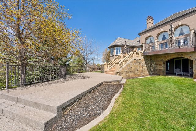 1714 RIDGE POINT DR, Bountiful, UT 84010