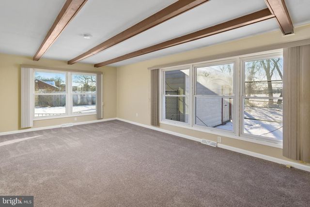 11 DRIALO DR, Allentown, NJ 08501