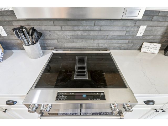 19609 Nw 9TH Ct, Ridgefield, WA 98642