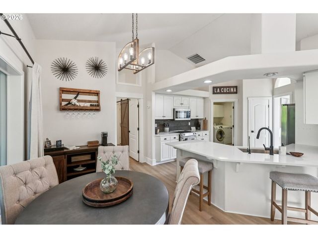 19609 Nw 9TH Ct, Ridgefield, WA 98642