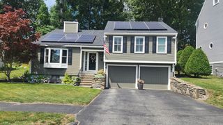 90 Bjorklund Ave, Worcester, MA 01605