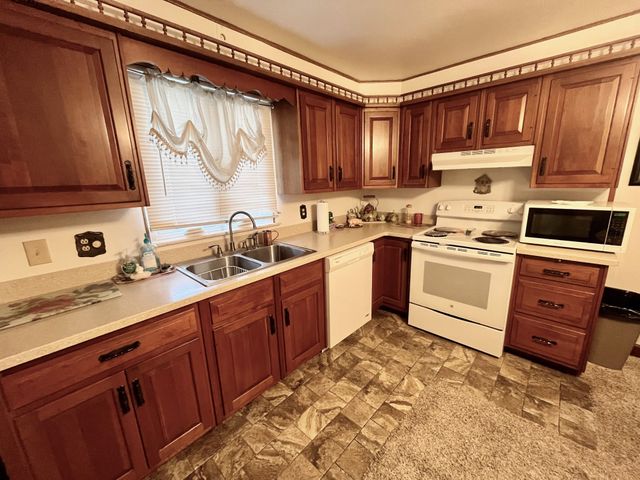 2936 RUDOLPH Avenue, Erie, PA 16508