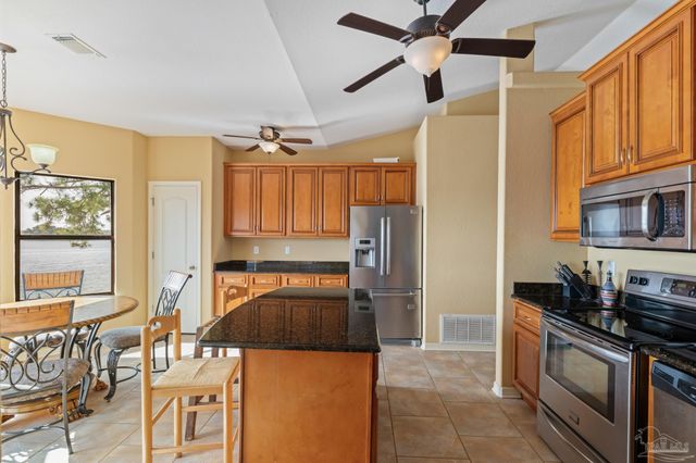 2508 Redoubt Ave, Pensacola, FL 32507